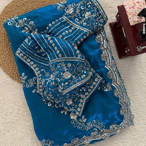 Sari de seda Fendi de diseño azul real con cuentas pesadas y bordados de lentejuelas para bodas y fiestas de Royal Export - Product Image 5