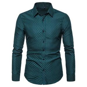 Camiseta de moda al por mayor para hombre, cómoda para el día a día y con un estilo moderno, con tela de alta calidad y diseño suave para el verano. - Product Image 1