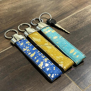 Nouveaux vrais cheveux métalliques faits à la main sur peau fourrure cuir mignon arc-en-ciel couleurs bracelet porte-clés westerns élégant multi moderne porte-clés - Product Image 4