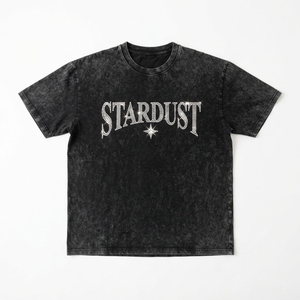 เสื้อยืดโอเวอร์ไซส์พรีเมียม 280 GSM แบบย้อมสีเอซิด ขายส่ง พร้อมบริการปักแบรนด์ด้วยคริสตัลหรูหราตามสั่ง - Product Image 1