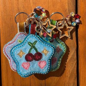 Precioso Bordado Floral con Cuentas de Lujo para Vestidos de Novia y Atuendos Festivos de Diseñador, Impresionante Bordado con Cuentas Hecho a Mano - Product Image 4