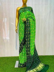 Sari Bandhani de Seda Gaji Pura Hecho a Mano con Patrón Ghatchola, Diseño Moderno para Fiestas, Bodas y Diwali - Product Image 2