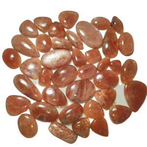 พลอยซันสโตนสีส้มธรรมชาติคุณภาพสูง ขัดเงา รูปทรงหลังเบี้ย สำหรับทำเครื่องประดับ รับรองโดย KHUSHI GEMS STONE ผู้เชี่ยวชาญด้านอัญมณี - Product Image 6