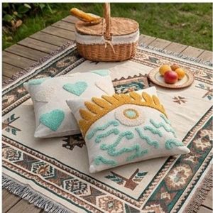 Housse de coussin décorative bohème brodée avec motif cœur et soleil, carrée, en lin et coton, lavable - Product Image 3