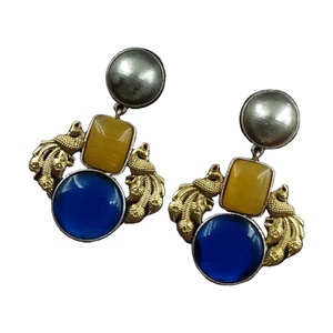 Pendientes chapados en oro ligeros hechos a mano tradicionales listos para usar con trabajo oxidado Pendientes colgantes étnicos hechos a mano - Product Image 6