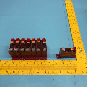 Lote de 8 Módulos de Salida de CC GORDOS DR-ODC5, 172455 - Equipo y Piezas de Semiconductores de Confianza de Tradicción Global - Product Image 1