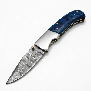 Navaja Plegable con Mango Azul Marmoleado, Empuñaduras Decorativas en Tono Plateado y Hoja con Diseño para Equipo de Camping y Set de Regalo para Actividades al Aire Libre - Product Image 3