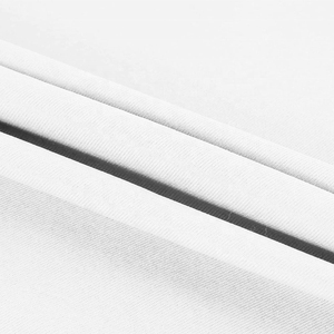 Polo haut de gamme avec motifs brodés, design par sublimation et éléments imprimés à l'écran - Product Image 5