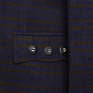 Veste kilt d'hiver noire personnalisée en laine enduite, col en V avec logo personnalisé, style vintage, doublure en soie respirante - Product Image 6