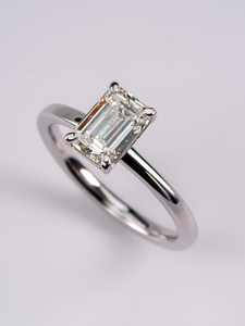 Anillo de Compromiso Solitario Minimalista de Oro de 18K/14K/10K con Diamante Cultivado en Laboratorio con Corte Esmeralda de Lujo VVS Diam de 2.00 Ct, Certificado por IGI, Personalizado - Product Image 2