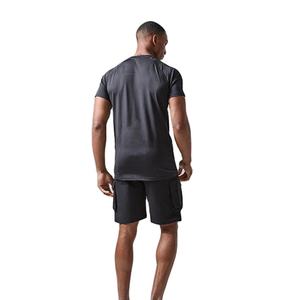 Camisetas de Gimnasio Personalizadas OEM para Hombre, Cuello Redondo, Corte Ajustado, 100% Poliéster, Manga Corta, Lisas, Largas, para Entrenamiento - Product Image 3