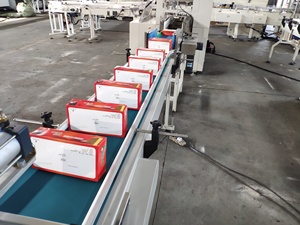 Machine <span class=keywords><strong>d</strong></span>'<span class=keywords><strong>emballage</strong></span> de boîtes de mouchoirs en papier entièrement automatique à grande vitesse avec certification CE - Product Image 6