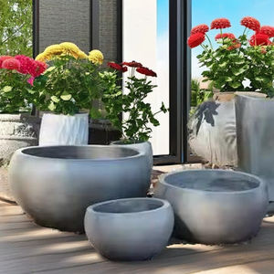 Ensemble de 3 pots à plantes - Durables et écologiques pour les arrangements végétaux de jardin et de balcon - Bols en béton pour jardin, maison, balcon - Product Image 1