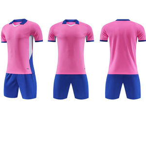 Ensemble d'uniformes de football rétro personnalisés pour hommes, fournis par l'usine, maillot en polyester à manches courtes anti-humidité pour clubs, équipes et supporters - Product Image 3