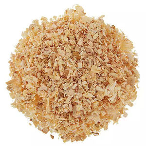 Virutas de madera de pino económicas y a granel para granjas avícolas y camas para caballos - Product Image 6