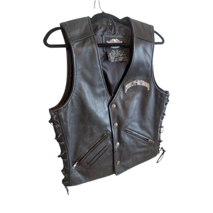 Gilet de motard matelassé respirant en cuir véritable noir pour homme, style hip-hop, avec fermeture boutonnée - Product Image 2