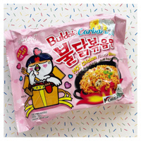 Nouilles instantanées de haute qualité au goût de poulet épicé Ramen Carbonara 135g (paquet de 40)