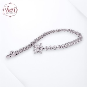 Pulsera de Diamantes 100% Naturales con Cierre Marquise en Oro Sólido de 18K, Color GH, Claridad SI1-2, de Sheri Jewels - Product Image 2