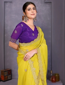 Sari de Mezcla de Seda Bollywood Reversible de Secado Rápido y Sin Arrugas con Bordado KV (Amarillo) para Fiestas y Bodas de Otoño - Product Image 2