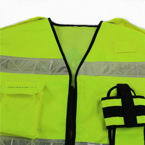 Gilet de sécurité en polyester haute visibilité personnalisé OEM, unisexe, avec bandes réfléchissantes, multi-poches, uniforme de garde - Product Image 5