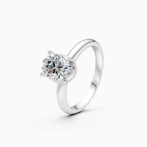 Bague solitaire ovale intemporelle en diamant cultivé en laboratoire éthique, luxe durable |   1,51 ct en or jaune, blanc et rose 9 carats - Product Image 3