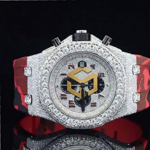 Reloj de Cuarzo Analógico Cronógrafo con Diamantes para Hombre, Estilo Hip Hop con Correa de Silicona Roja - Product Image 1