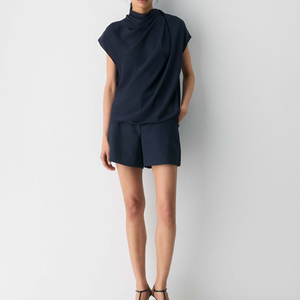 Chemisier en satin de soie personnalisé pour femme, col drapé, froncé, sans manches, coupe ample, tissé uni, tendance - Product Image 6