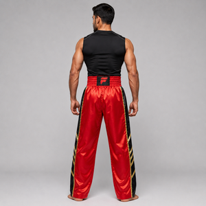 Pantalon de kick-boxing respirant fabriqué avec un tissu de qualité supérieure, assurant confort, confiance et liberté de mouvement au quotidien. - Product Image 2
