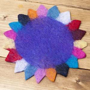 Sous-verres et tapis en feutre de laine faits à la main, motif soleil bohème, pour une protection supérieure de la table, en provenance du Népal - Product Image 1