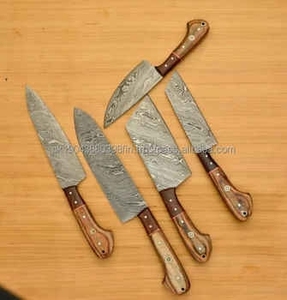 Ensemble de couteaux de chef professionnels en acier Damas écologique, 5 pièces, manche en bois de rose, logo personnalisé, MOQ 10 pièces, acier – Vente chaude - Product Image 1