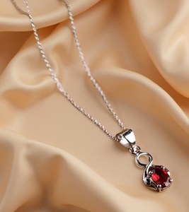 NIKHIL GEMS Pendentif Fait Main Vintage Plaqué Or Grenat Argent Sterling Pierre Naturelle Breloque Bijoux Minimalistes Fournisseur tiers - Product Image 3