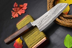 Cuchillo de chef de acero de Damasco hecho a medida, con filo biselado recto, mango de madera, cuchillo de cocina con grosor de 0.6 mm - Product Image 5