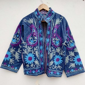 Veste en jean brodée florale indienne à col mandarin et manches trois quarts pour femme, manteau de printemps en coton respirant, style unisexe - Product Image 1
