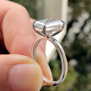 Anillo de compromiso de oro de 14 quilates con diamante cultivado en laboratorio de 2 quilates con corte esmeralda EF-VS1, anillo solitario clásico, elegante joyería fina para mujer, regalo. - Product Image 3