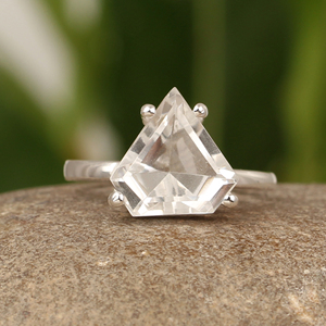 Anillo de Plata de Ley 925 con Cristal Transparente y Cuarzo, 13x13mm, Engaste de Diamantes, Diseño Delicado, Estilo Cristiano, para Cumpleaños, Bañado en Rodio - Product Image 1