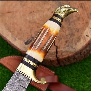 Couteau de chasse artisanal en acier Damas à pointe tombante avec manche en os et pommeau en laiton, lame fixe, couteau de survie pour l'extérieur - Product Image 2