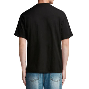 เสื้อยืดแขนสั้นลำลองน้ำหนักเบาสำหรับฤดูร้อน ผลิตอย่างมืออาชีพ ตกแต่งด้วยโลโก้และคริสตัล ผลิตจากผ้าฝ้าย 100% ผลิตในประเทศปากีสถาน - Product Image 2