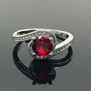 Bague de fiançailles en argent sterling avec rubis rouge du Kenya et diamant, pierre de naissance d'août, cadeau pour 40e anniversaire de mariage - Product Image 6