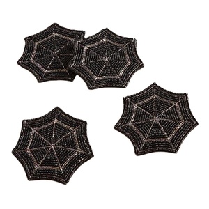 Día del juego trabajo hecho a mano con cuentas diseño de fútbol bordado 4 Set posavasos único hermoso elegante y último diseñador de lujo Declaración - Product Image 4