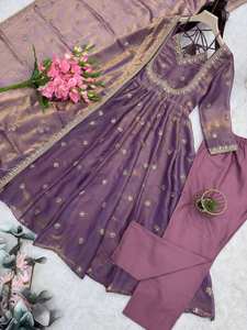 Compra al por mayor: Vestido Anarkali de seda Fandy de alta calidad con vuelo de 3.5m, bordado y lentejuelas, traje étnico completamente cosido. - Product Image 5