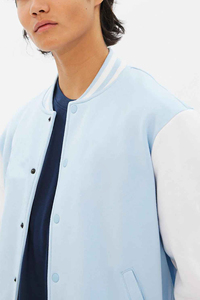 แจ็คเก็ตเบสบอลแบบ Letterman สำหรับฤดูหนาว  ออกแบบโลโก้ตามสั่ง OEM  ผลิตจากวัสดุที่เป็นมิตรต่อสิ่งแวดล้อม  ระบายอากาศได้ดี  ตัวเสื้อทำจากขนสัตว์  แขนเสื้อทำจากหนังแท้ - Product Image 2