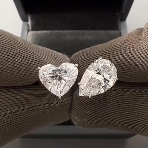 Anillos de Compromiso Toi Et Moi, Diamante Cultivado en Laboratorio con Corte de Pera y Corazón de 4 Quilates IGI, Dos Piedras, Banda Abierta, Engaste de Cesta, Oro Sólido de 10K, 14K, 18K - Product Image 1