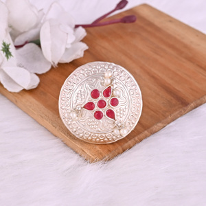 Anillo Grande Ajustable Boho con Diseño Floral de Gemas de Perla y Hidroplata Roja - Product Image 5