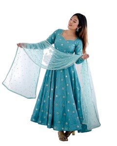 ชุดส่าหรีแบบวิชิตร่าผ้าไหมสำหรับผู้หญิง พร้อมงานปักเลื่อมหนัก ชุดอานาร์กาลี กุรตา กางเกงขายาว ผ้าคลุมไหล่ สำหรับงานปาร์ตี้ - Product Image 4