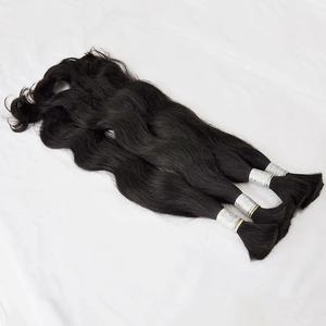 Extensión de cabello humano ondulado natural con textura suave y sedosa que agrega brillo y rebote, perfecto para uso diario y de fiesta - Product Image 3