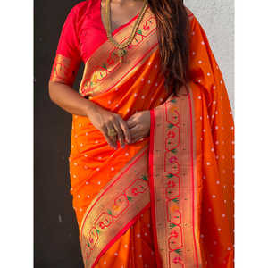 Sari de Seda Moderno Color Naranja Fusion con Bordado Zari Bandhani Paithani para Fiestas Indias y Pakistaníes - Product Image 2