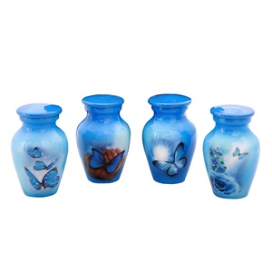 Urne funéraire artisanale en laiton massif de style européen, petite, classique, pour cendres humaines adultes, stockage sécurisé, élégante, écologique, durable - Product Image 3