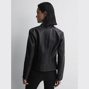 Nueva Chaqueta de Cuero para Mujer, Primavera y Otoño, Corte Ajustado, Estilo Motociclista, Chaqueta de Cuero Genuino con Cierre y Cuello Camisero - Product Image 3
