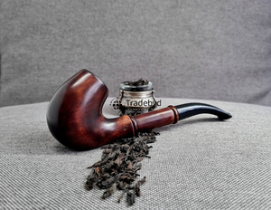 Pipa de Tabaco Hecha a Mano con Madera Natural, Ecológica, Estilo Rústico Moderno, Técnica de Lacado por Tradebyd - Product Image 2