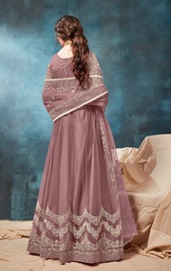 ชุดอานาร์กาลีผ้าตาข่ายปักลายแบบกึ่งสำเร็จรูป สไตล์โมเดิร์น สำหรับงานแต่งงาน งานดิวาลี และงานปาร์ตี้ - ความยาวระดับพื้น ทรงปกติ - Product Image 3